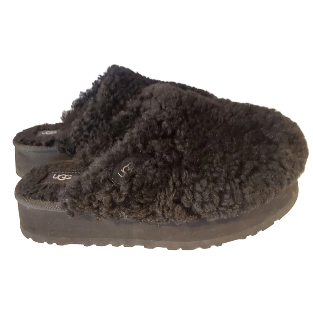UGG Black 9 Maxi Curly Mule Slippers